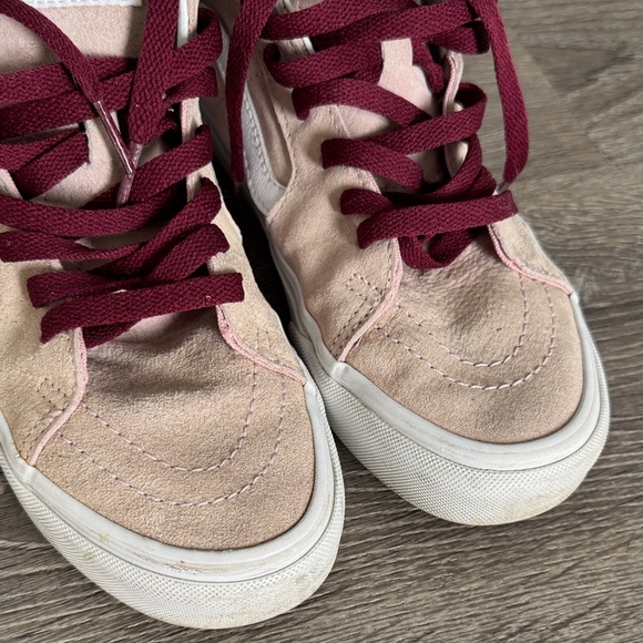 Vans High-Tops with Pink Suede and burgundy Laces - Picture 5 of 5